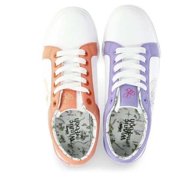 🆕 Disney Women's Winnie the Pooh and Eeyore Low-Top Court Sneakers Size 6 - Picture 2 of 9